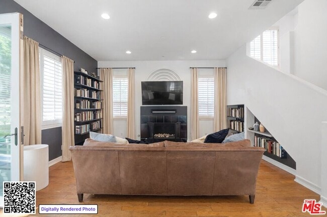 Photo - 736 Oxford Ave