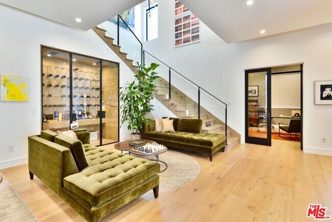 Photo - 13020 Greenleaf St
