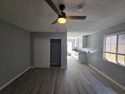 Photo - 317 Warren Ln