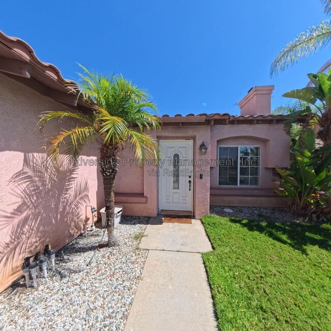 Photo - 25940 Xana Way