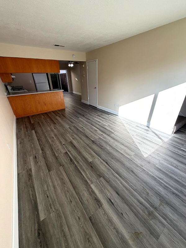 Photo - 610 Silverwood Ave