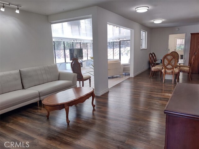 Photo - 183 W El Repetto Dr House