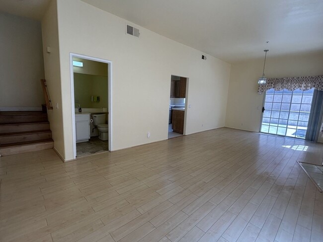 Photo - Cozy 3 bedroom Condo in the most demanded ... Unit A
