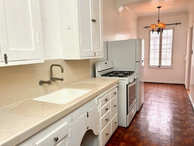 Photo - 140 Roxbury Dr Unit 11