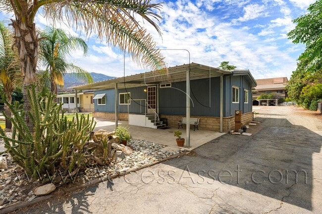 Building Photo - 32889 Brechtel St