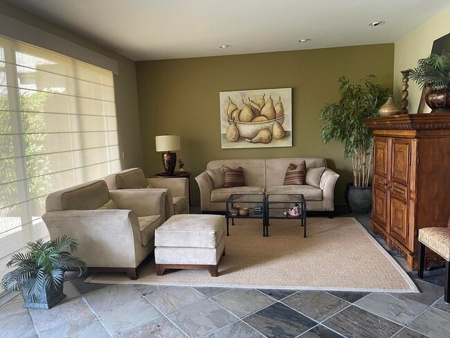 Photo - 55523 Oak-Hill