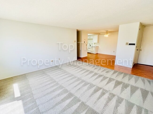 Photo - Very nice 2 Bd/2 Ba, 1180sf end-unit Condominium unit in University Heights available 08/01 for l... Unit 407