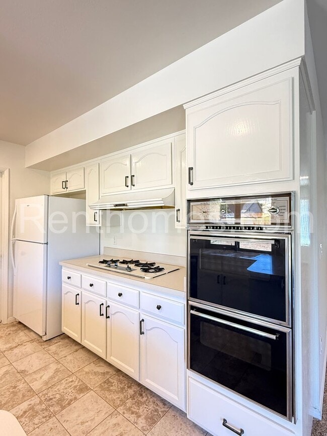 Photo - 1426 Kingston Dr