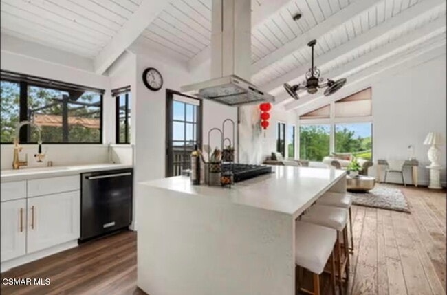 Photo - 2286 Mt Vernon Ave