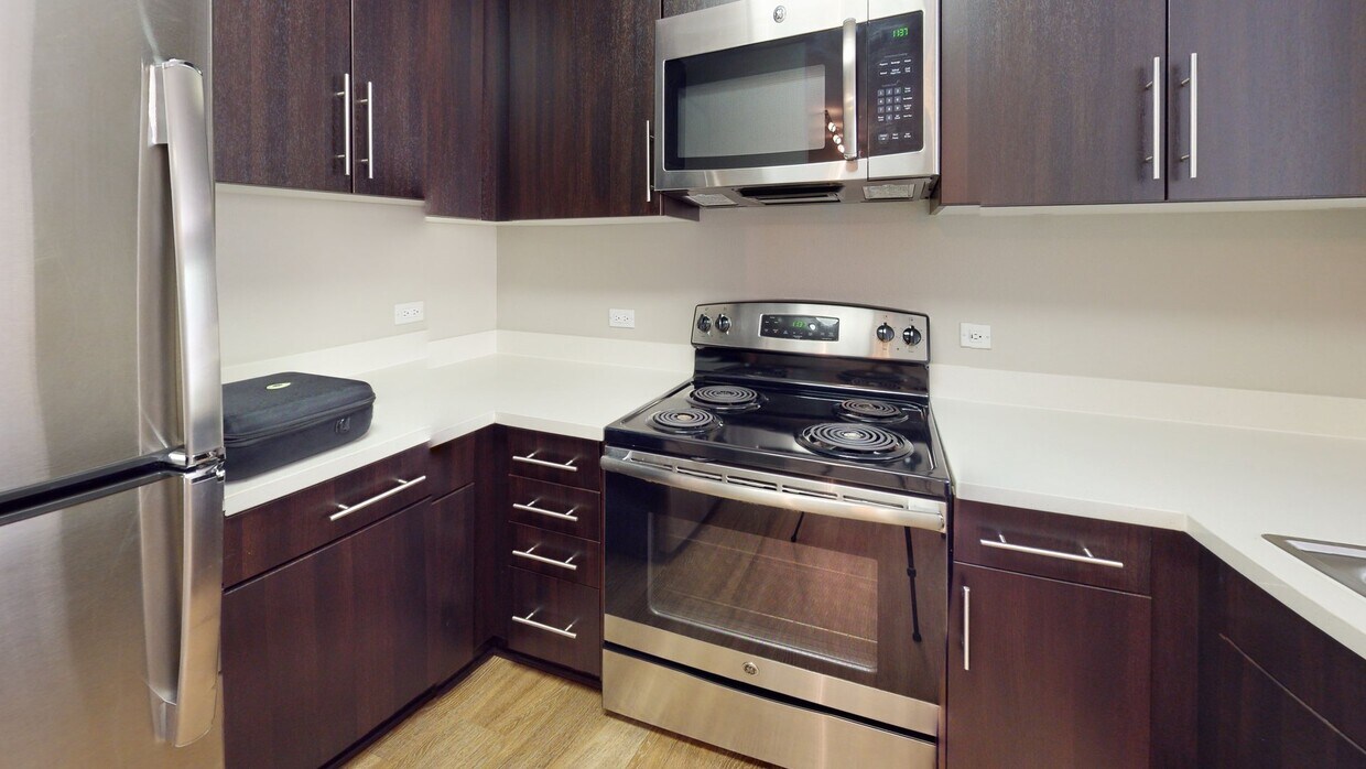 3D Tour - 151 E Holly St Unit 2-307