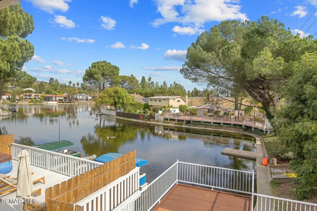 Building Photo - 5304 Captains Pl