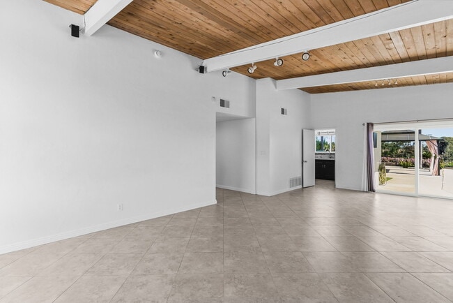 Photo - 8335 Sugarman Dr