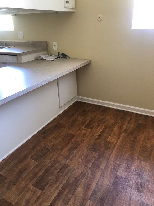 Photo - 2658 Farel St Unit 4