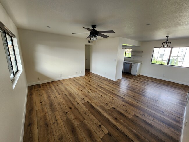 Photo - 157 W Ash Ave Unit E