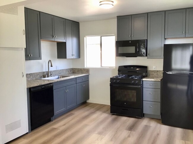 2BR/1BA Apartment in Linda Vista - Close t... - 2BR/1BA Apartment in Linda Vista - Close t... Unit 5836