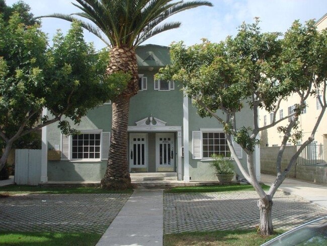 Photo - 3705 Hughes Ave Unit 3705.5