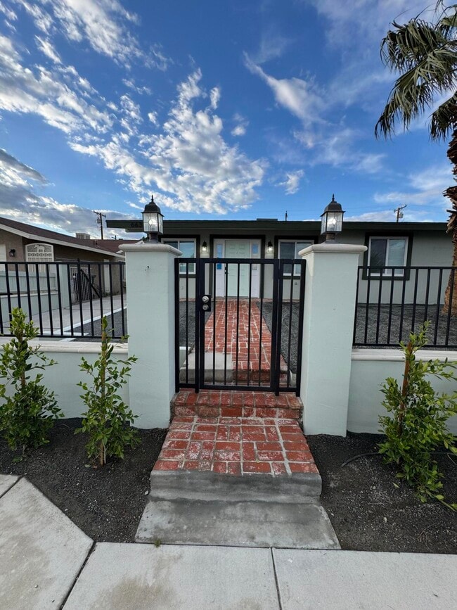 Photo - 66384 First St