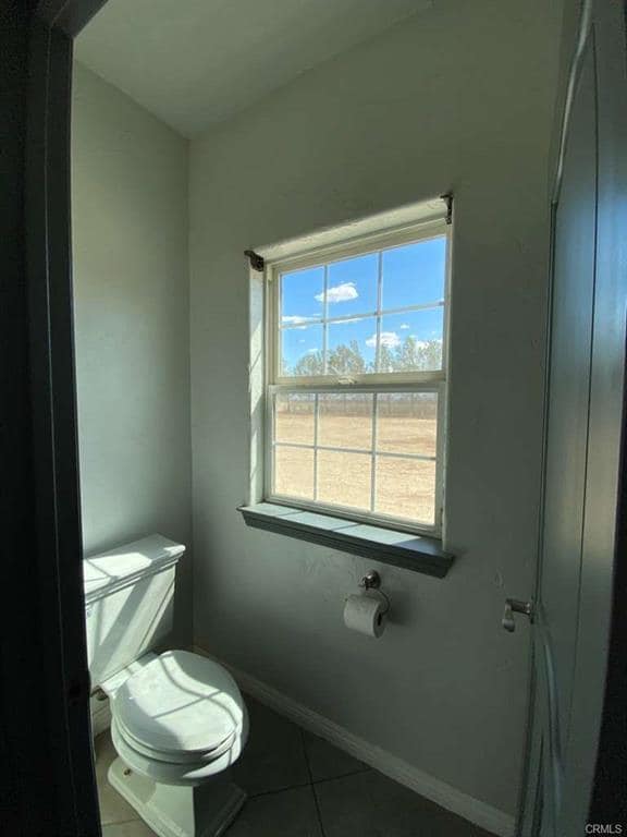 Photo - 48240 80th St W