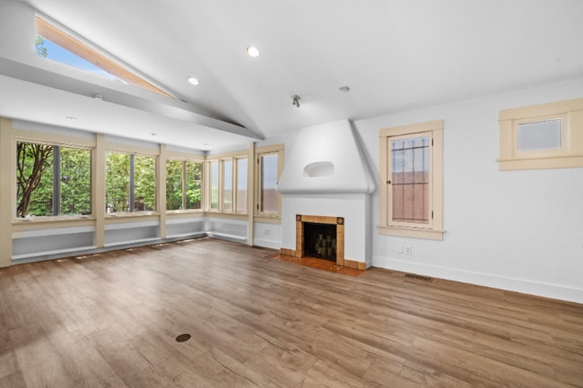 Photo - 525 Grand Blvd