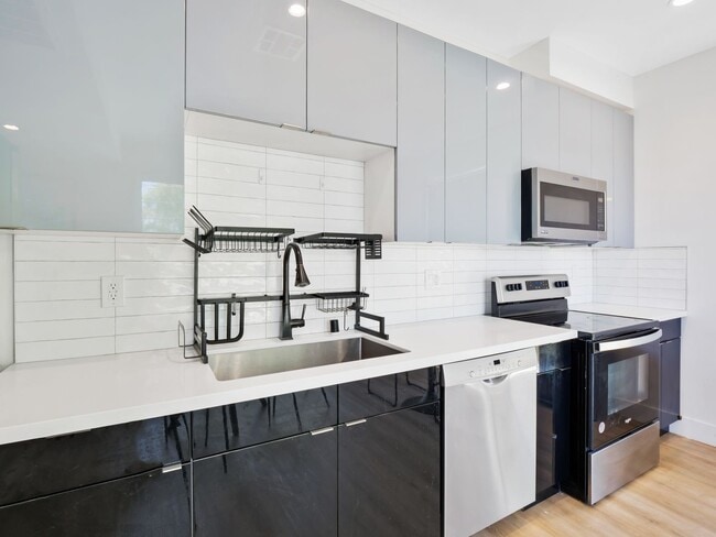Photo - 3105 Normandie Avenue Unit 3105 B2-1