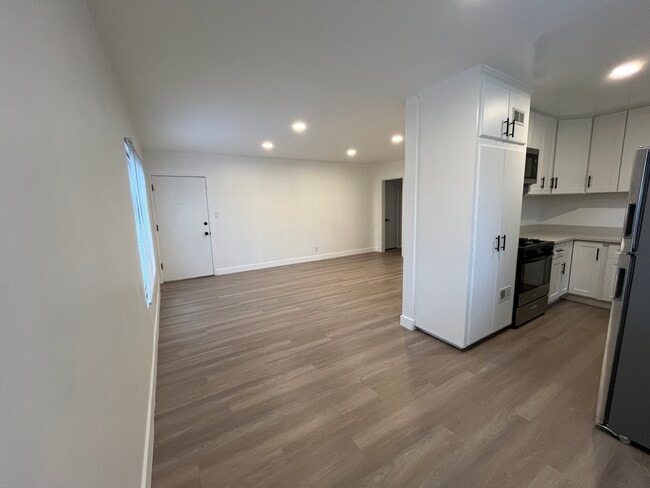 Photo - 3633 Kelton Ave Unit 2