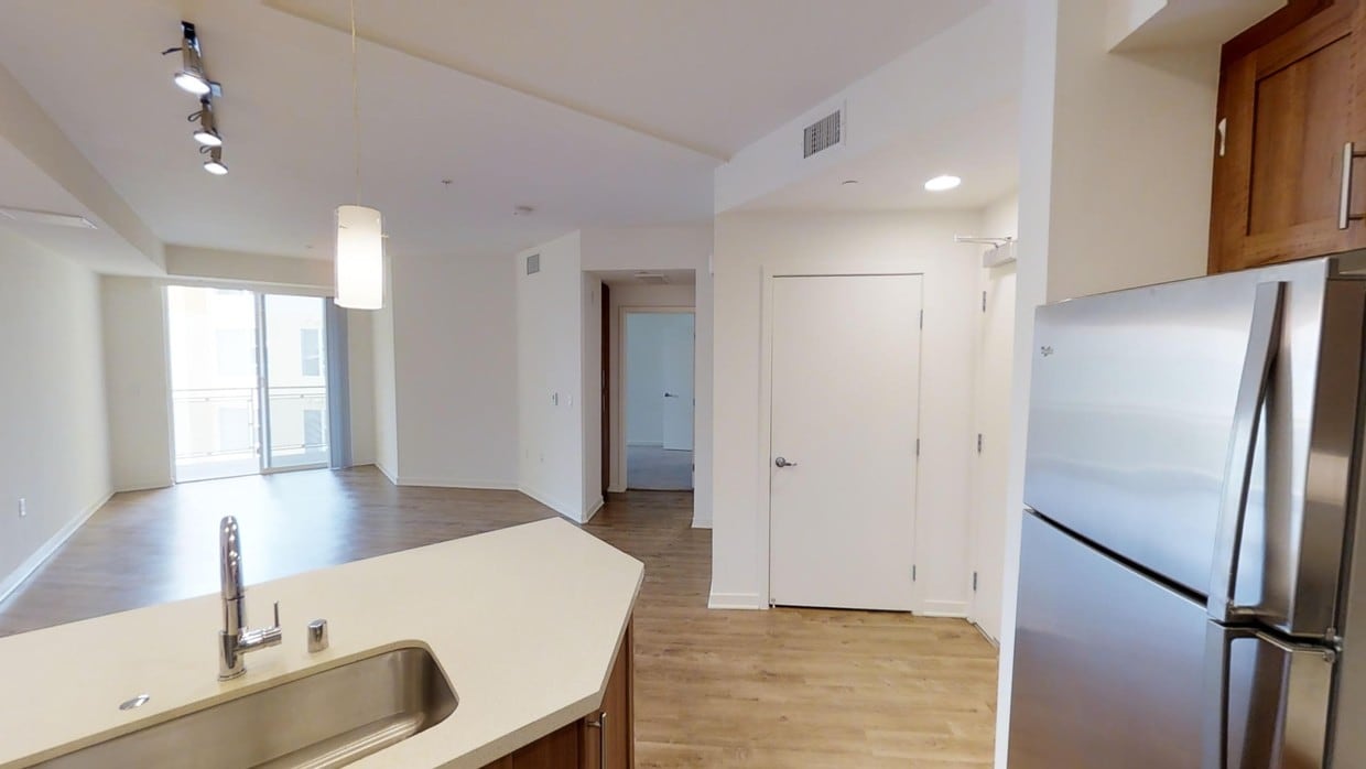 3D Tour - 1111 Wilshire Apartments