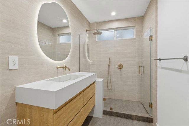 Building Photo - 7661 Sedan Ave