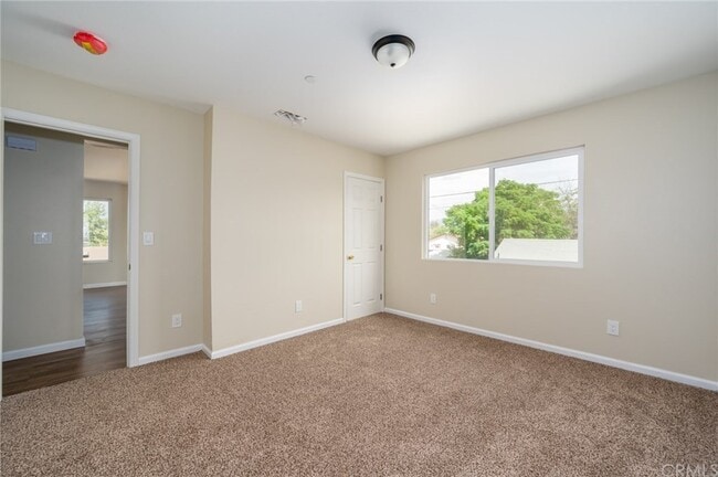 Photo - 924 Columbia St Unit 2