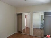 Photo - 615 N Rossmore Ave House