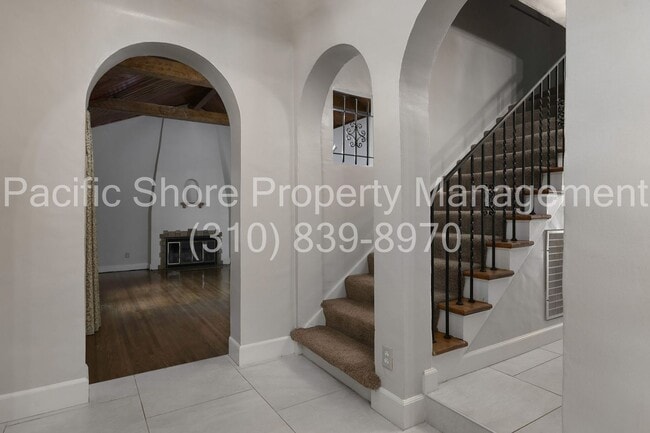 Photo - 1229 N Geneva St