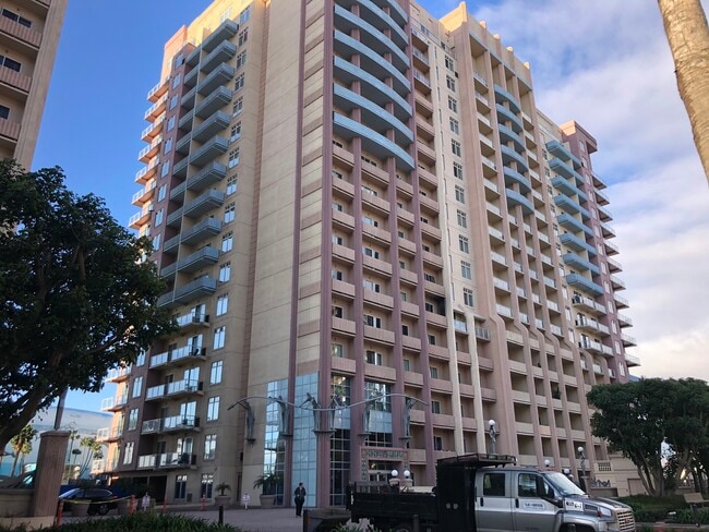Building Photo - 388 E Ocean Blvd Unit 601