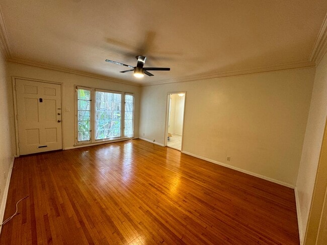 Photo - 1271 N Crescent Heights Blvd Unit 1271