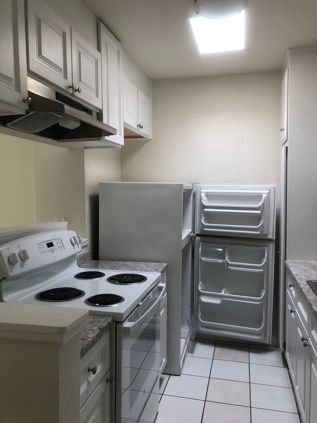 Photo - 514 Gramercy S Pl Unit 04
