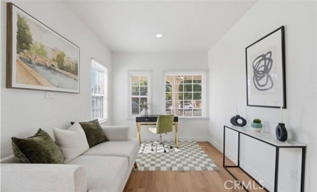 Photo - 800 N Janss St