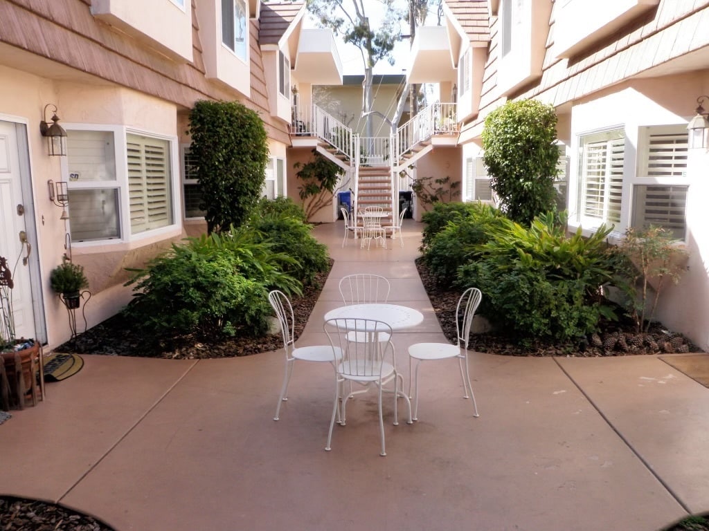 Photo - 3970 Ingraham St Unit 6