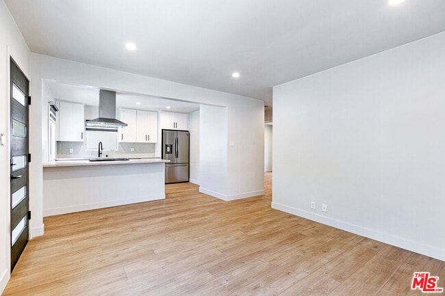 Photo - 10420 Regent St Unit 10420