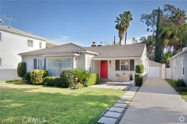 Building Photo - 4856 Riverton Ave Rental