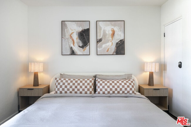 Photo - 7853 Brighton Ave