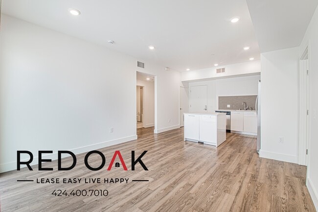 Photo - 5727 La Mirada Ave Unit 403