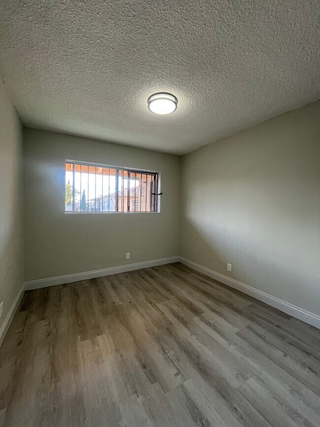 Photo - 3511 W 15th St Unit 7