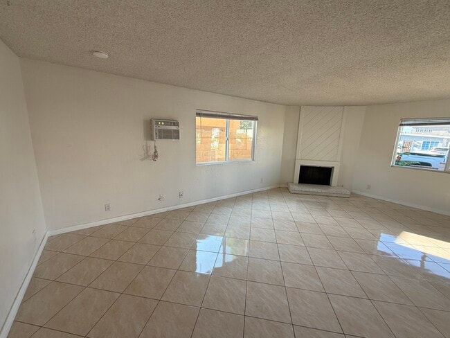 Photo - 7782 Newman Ave Unit 1