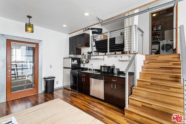 Photo - 24 Westminster Ave