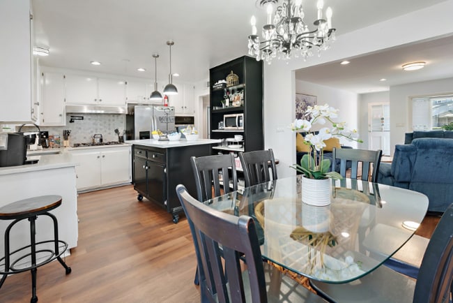 Photo - 23502 Nicolle Ave