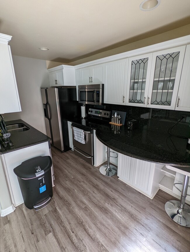 Kitchen - 853 Thomas Ave Unit Apt 3