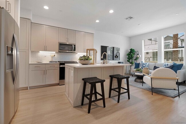 Photo - 2010 Avenida Senna Apartment Unit 03-3