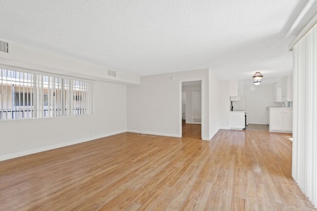 Photo - 12246 Montana Ave Unit 206