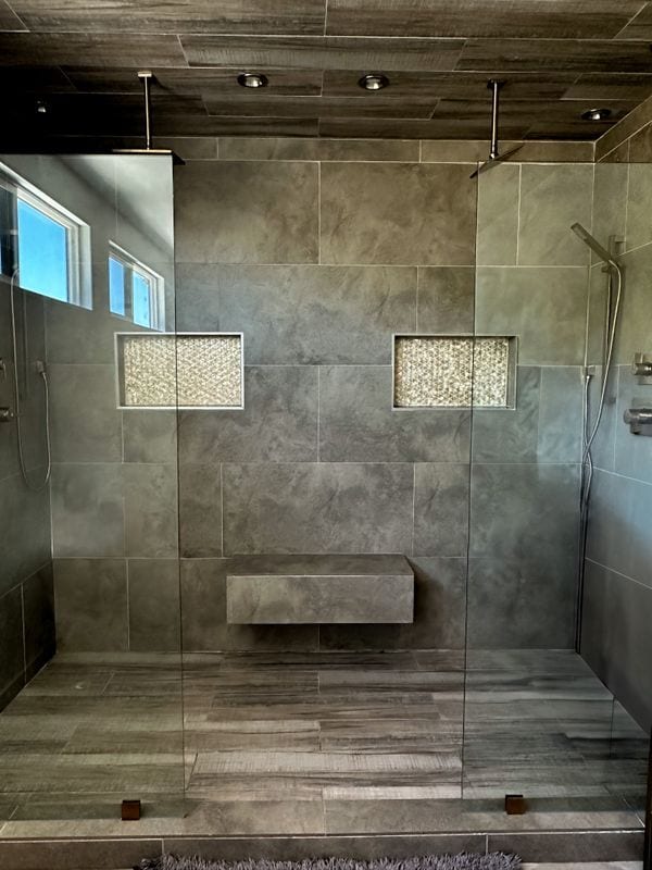 Photo - 4660 Burgundy Rd