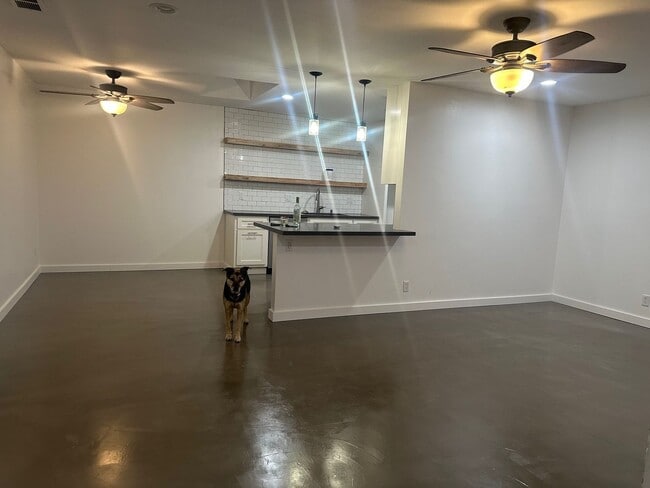 Photo - AMAZING INTERIOR 4 BEDROOM / 2 BATHROOM RE...