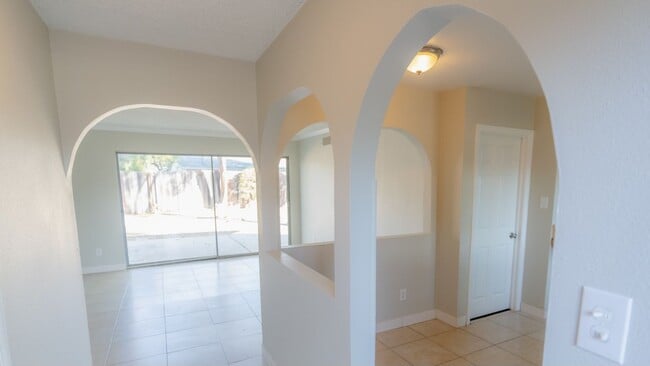 Photo - COMING SOON! Single Story 4 Bedroom Home for Rent in Woodland Hills!