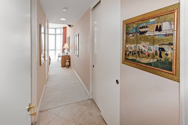 Building Photo - 1750 Avenida Del Mundo Unit Vacation Rental